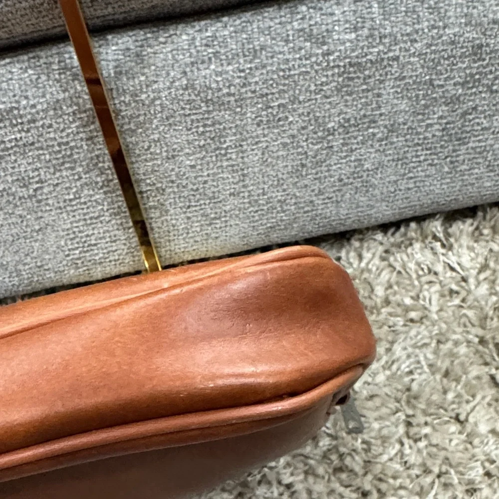 Elegant Brown Men's briefcase